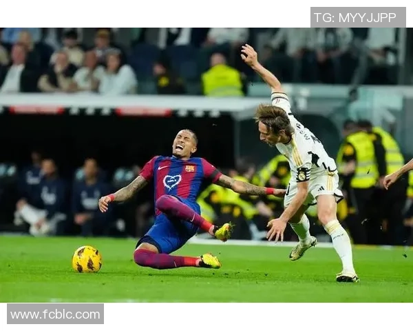 3月3日皇马对阵巴萨精彩视频直播全程回顾与赛后分析 3月3日皇马对阵巴萨精彩视频直播全程回顾与赛后分析