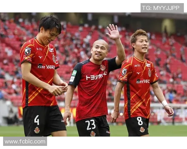 名古屋鲸八对战浦和红钻精彩直播全程回顾与赛后分析 名古屋鲸八对战浦和红钻精彩直播全程回顾与赛后分析